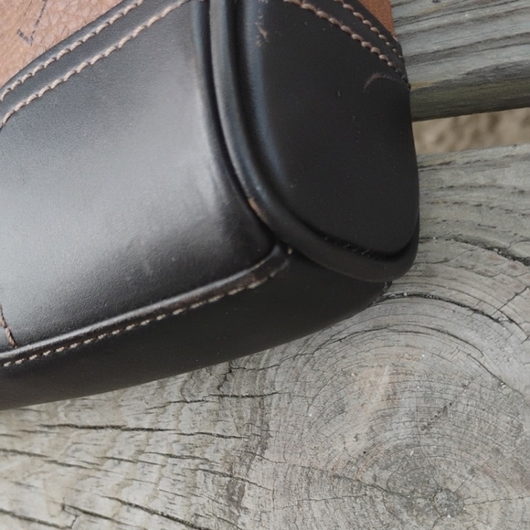 MCM Tan and Black Logo Shoulder Bag - Picture 4 of 12